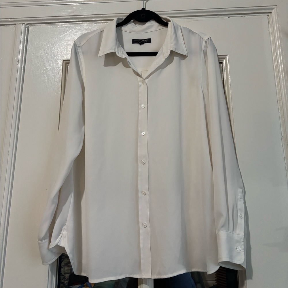 'Banana Republic' White/Cream Button-Up Blouse